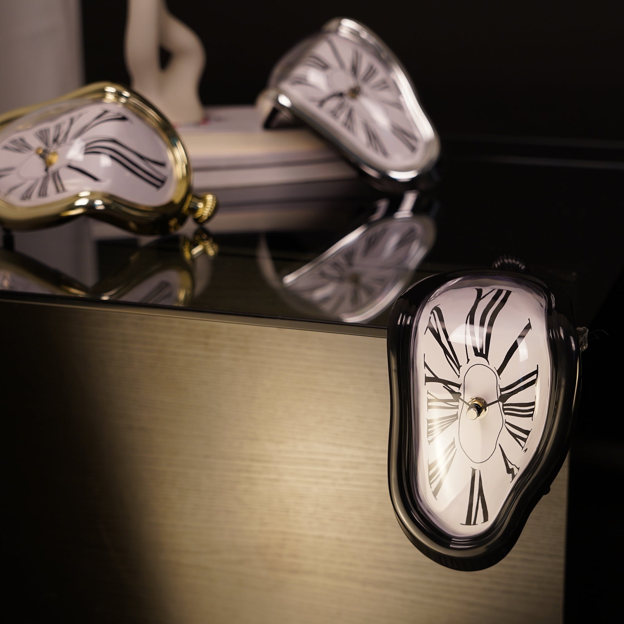 DALI Melting Clock, Table Clock, Table Decorations