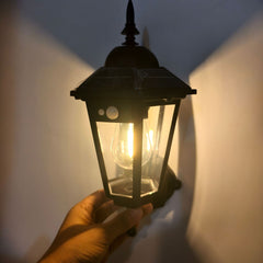 2PCS Antique Bronze Finish European-style Retro Outdoor Wall Light. It Features A Vintage, Weatherproof Design Reminiscent of Traditional Victorian Lanterns
