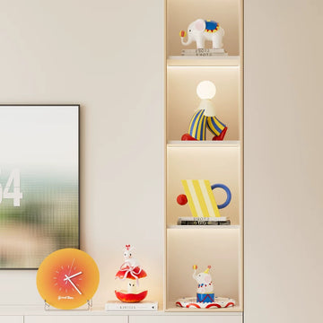 Marching Moon Table Lamp Pop Art Sculpture Table Decor
